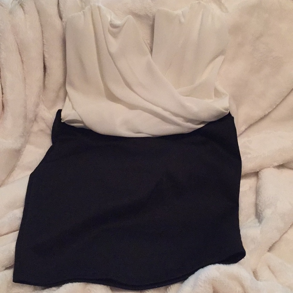 💃NWT Black & White Chiffon Dress